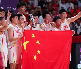九游app下载-有目共睹！赵睿谈收获：我们好像把中国男篮原来的精气神打回来了